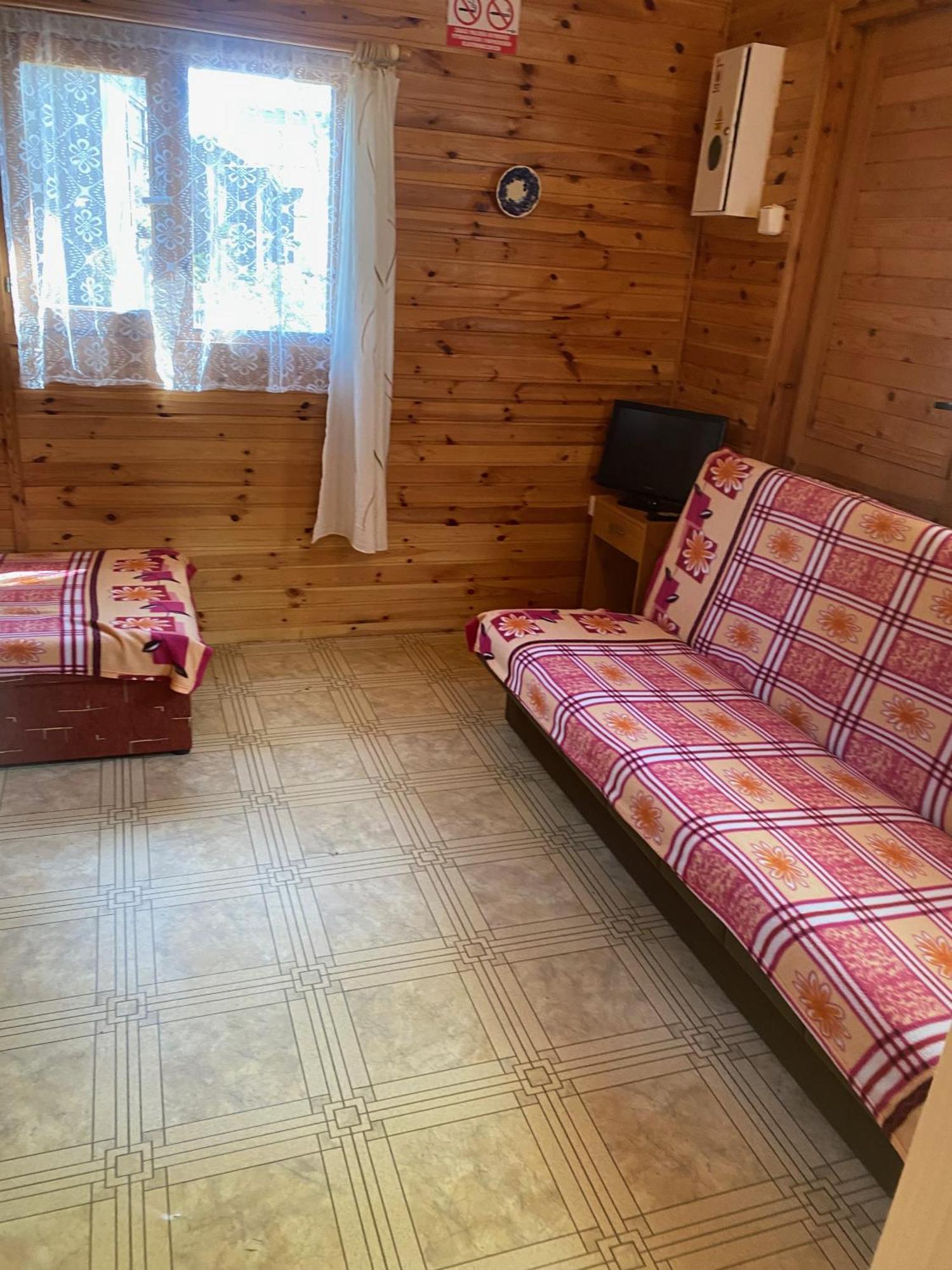 Domki Szumi Las Mrzezyno Luaran gambar